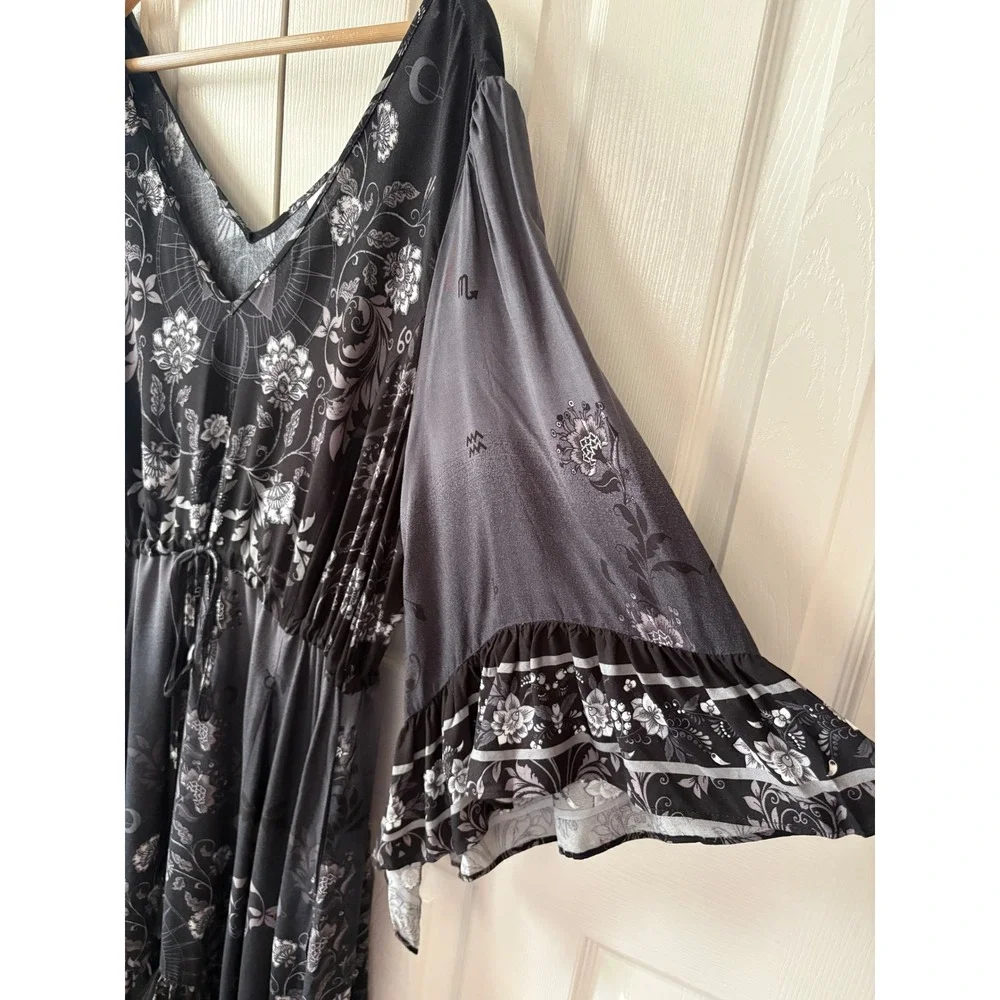 Starling Reine City Chic Dark Floral‎ Witchy Goth Flowy High-Low Hem Dress 16